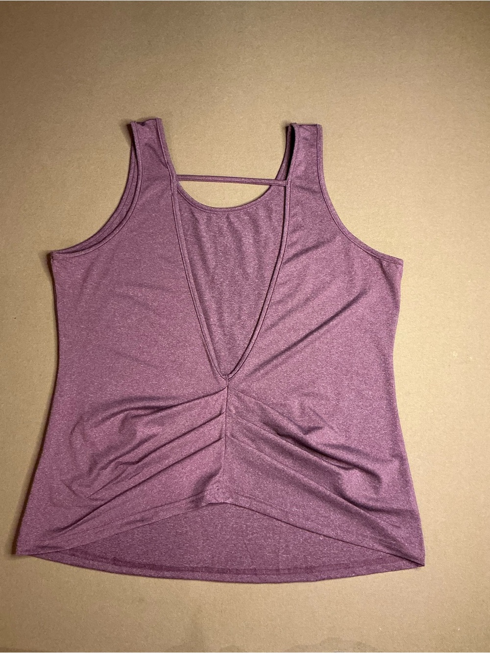 Cool Run Heathered mauve Ruched Deep V-Back Activewear Tank Top Size L EUC